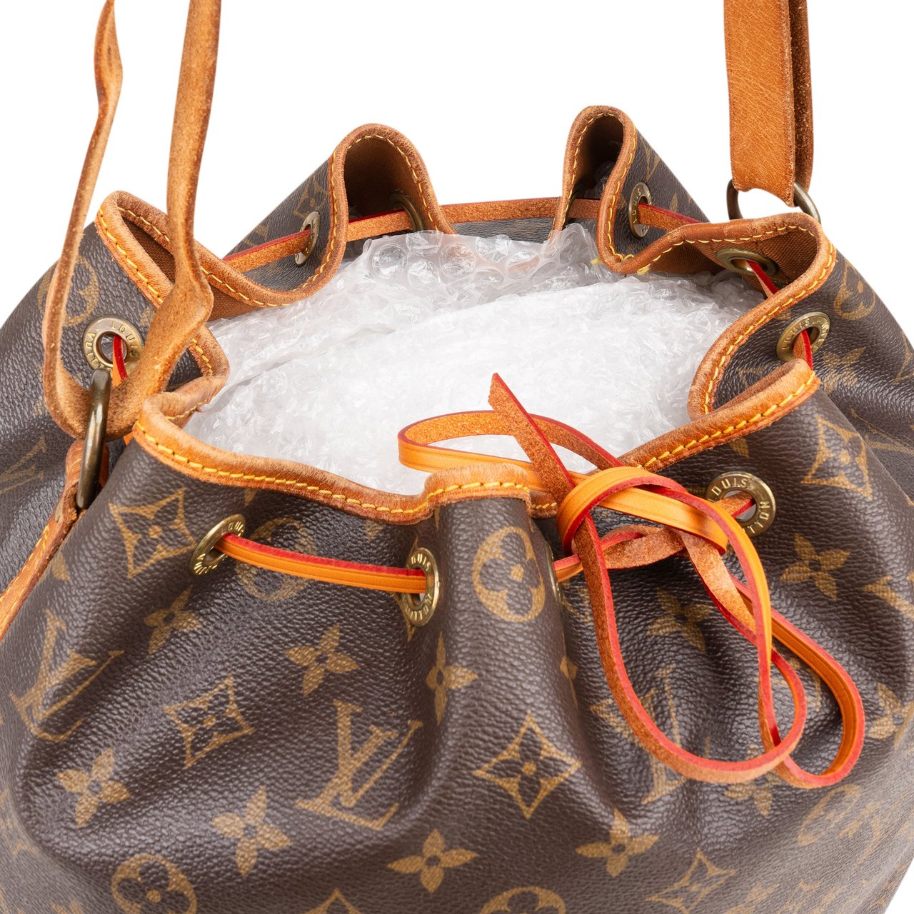 Louis Vuitton Louis Vuitton Canvas Monogram Sac Noe Grande Shoulder Bag Bruin
