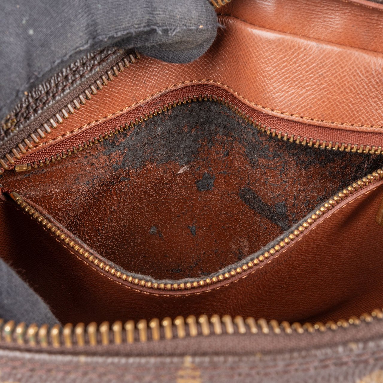 Louis Vuitton Louis Vuitton Monogram Canvas Jeune Fille MM Crossbody Bag Bruin