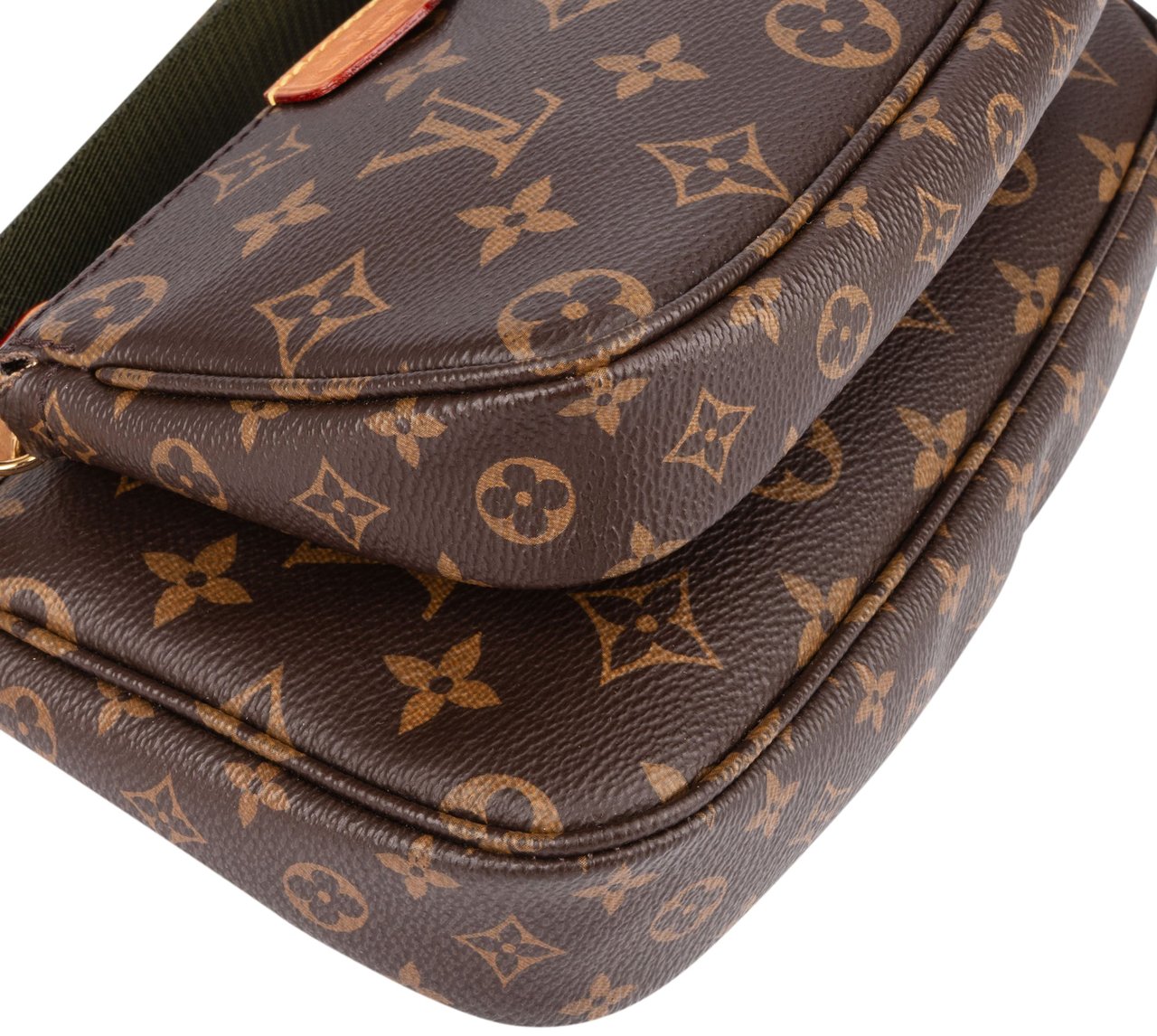 Louis Vuitton Louis Vuitton Monogram Canvas Multi Pochette Accessoires Crossbody Bag Bruin