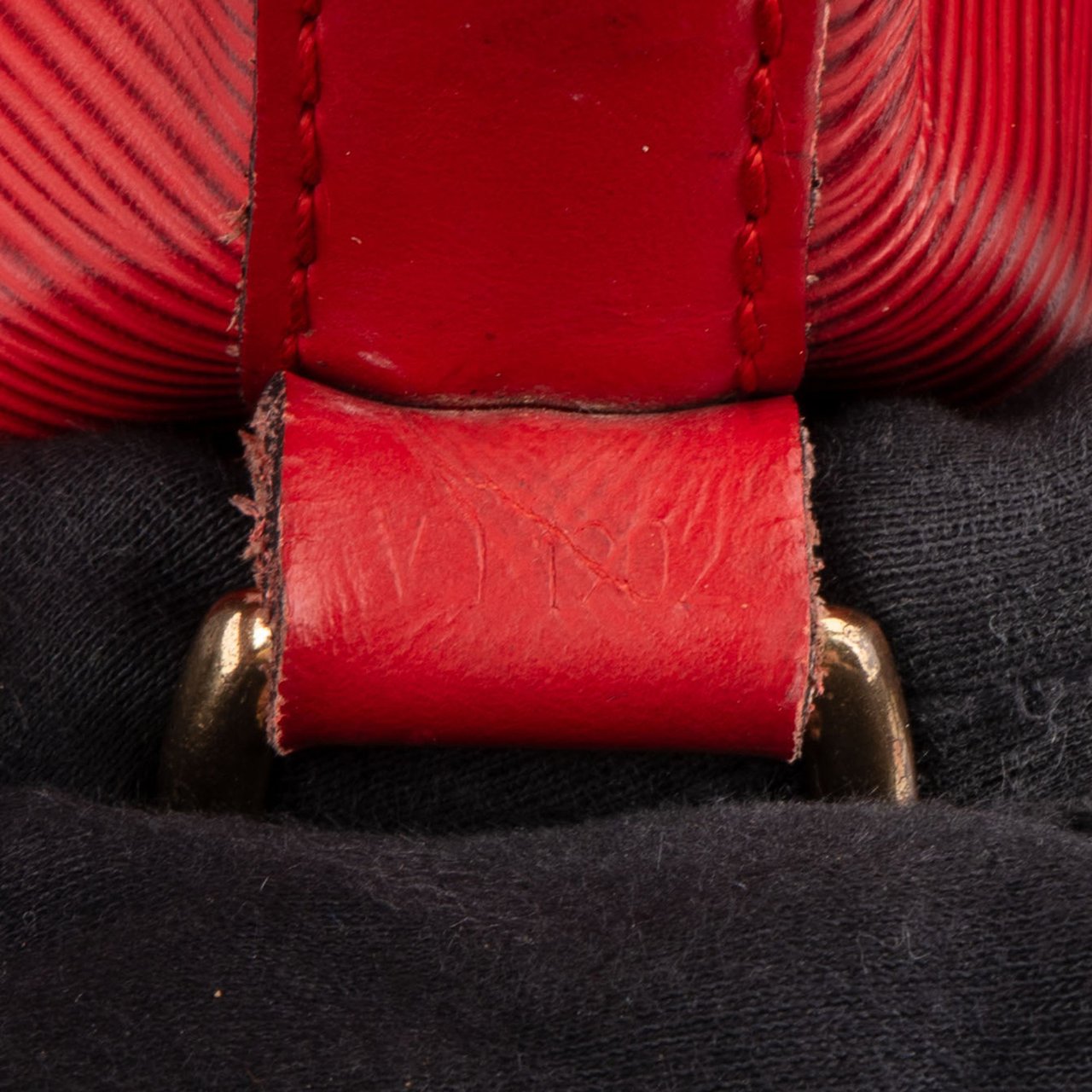 Louis Vuitton Louis Vuitton Red Epi Leather Sac Noé Grande Shoulder Bag Rood