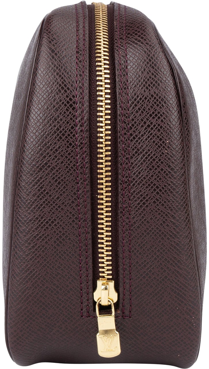 Louis Vuitton Louis Vuitton Taiga Leather Trousse Toilette Handbag Bruin
