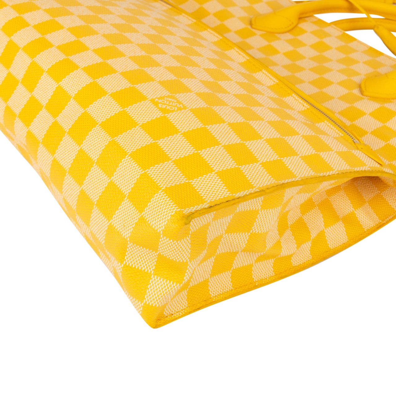 Louis Vuitton Louis Vuitton Monogram Damier Pop Canvas Takeoff Noxos Mobile Handbag Geel