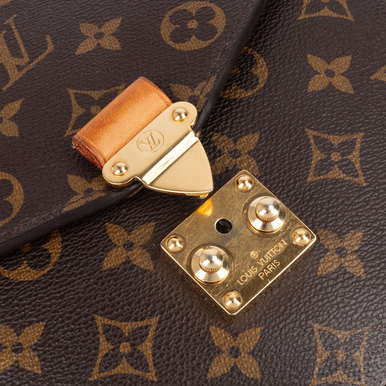 Louis Vuitton Monogram Canvas Métis Handbag Bruin