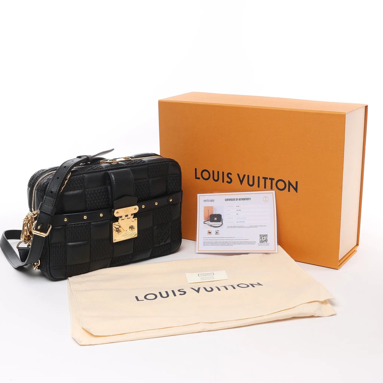 Louis Vuitton Louis Vuitton Damier Quilt Troca MM Crossbody Bag in Black M59114 Zwart