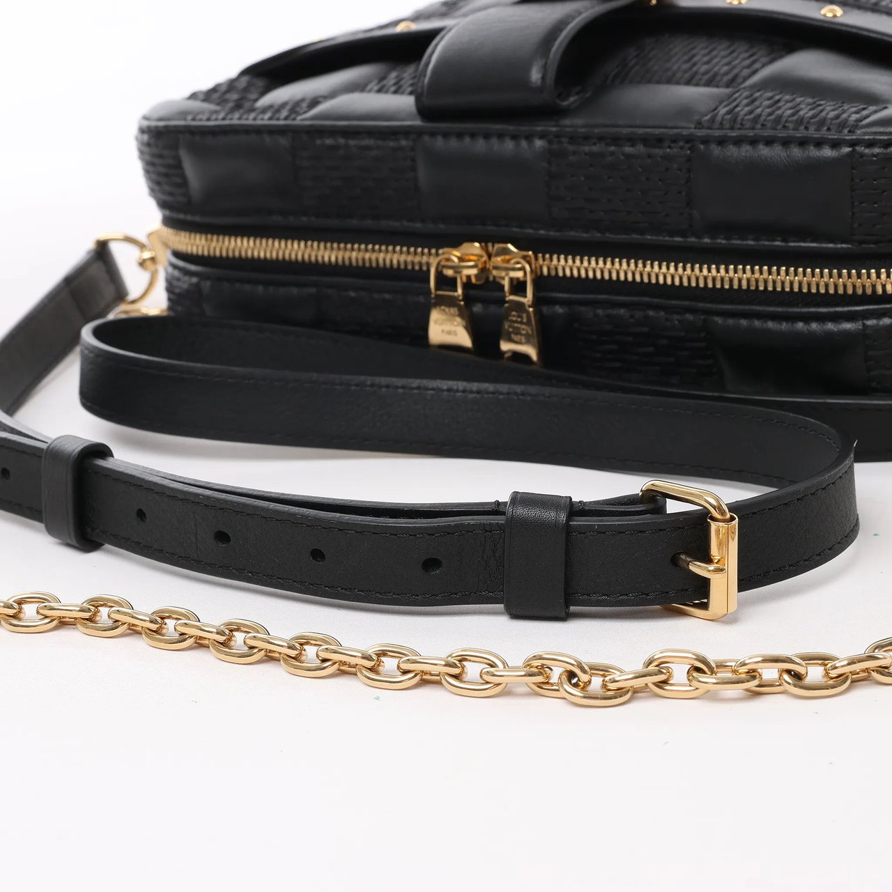 Louis Vuitton Louis Vuitton Damier Quilt Troca MM Crossbody Bag in Black M59114 Zwart