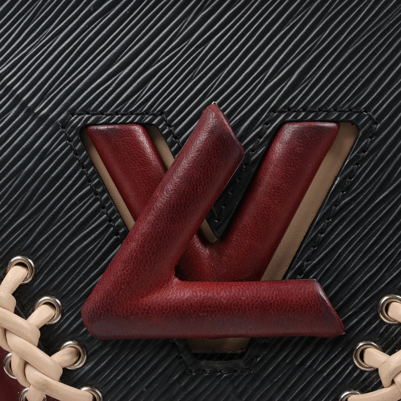 Louis Vuitton Louis Vuitton Epi Leather Twist MM Shoulder Bag in Black M42449 Zwart