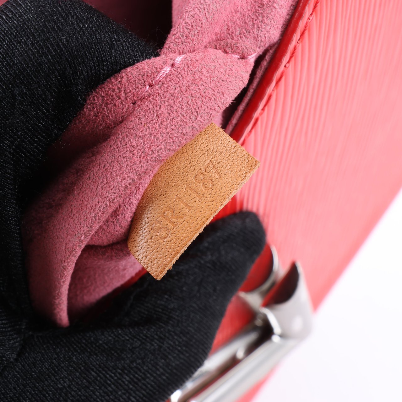 Louis Vuitton Louis Vuitton Epi Leather Twist Shoulder Bag MM in Red M50523 Rood