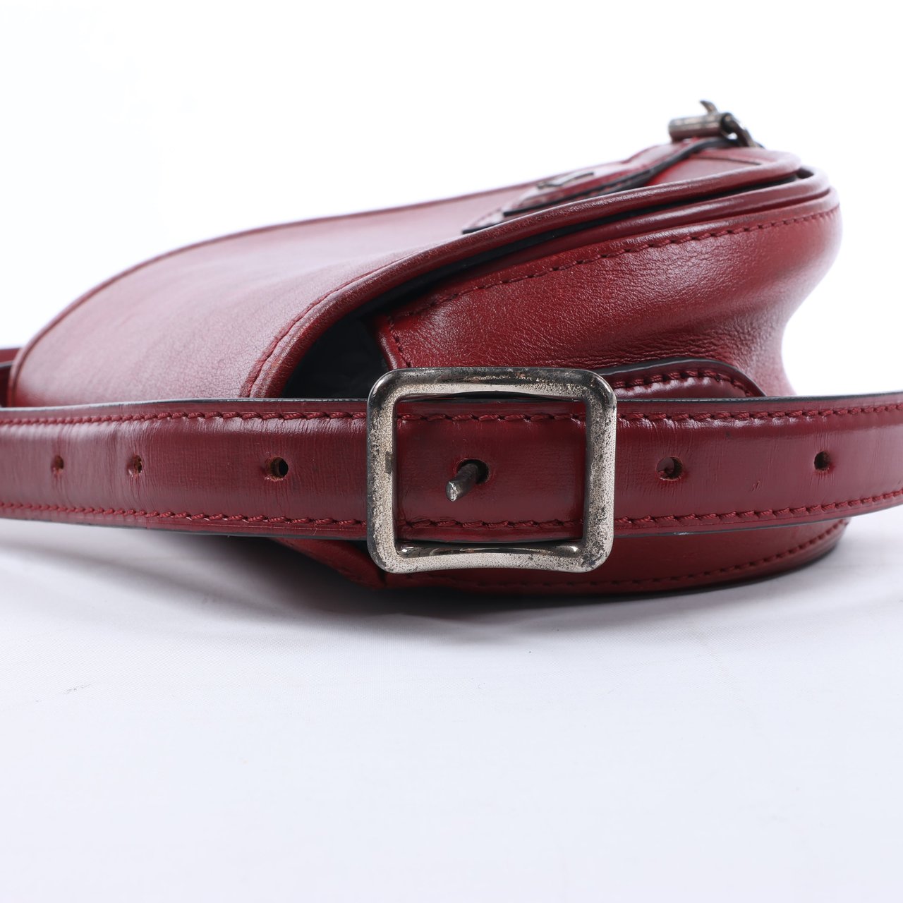 Louis Vuitton Louis Vuitton LV logo x Leather Tanblan Crossbody Bag in Red M55506 Rood