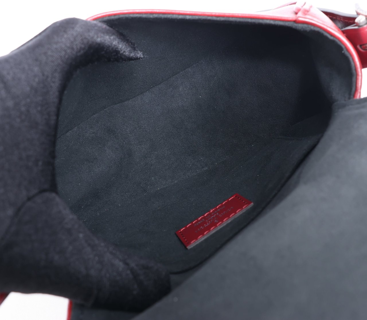 Louis Vuitton Louis Vuitton LV logo x Leather Tanblan Crossbody Bag in Red M55506 Rood