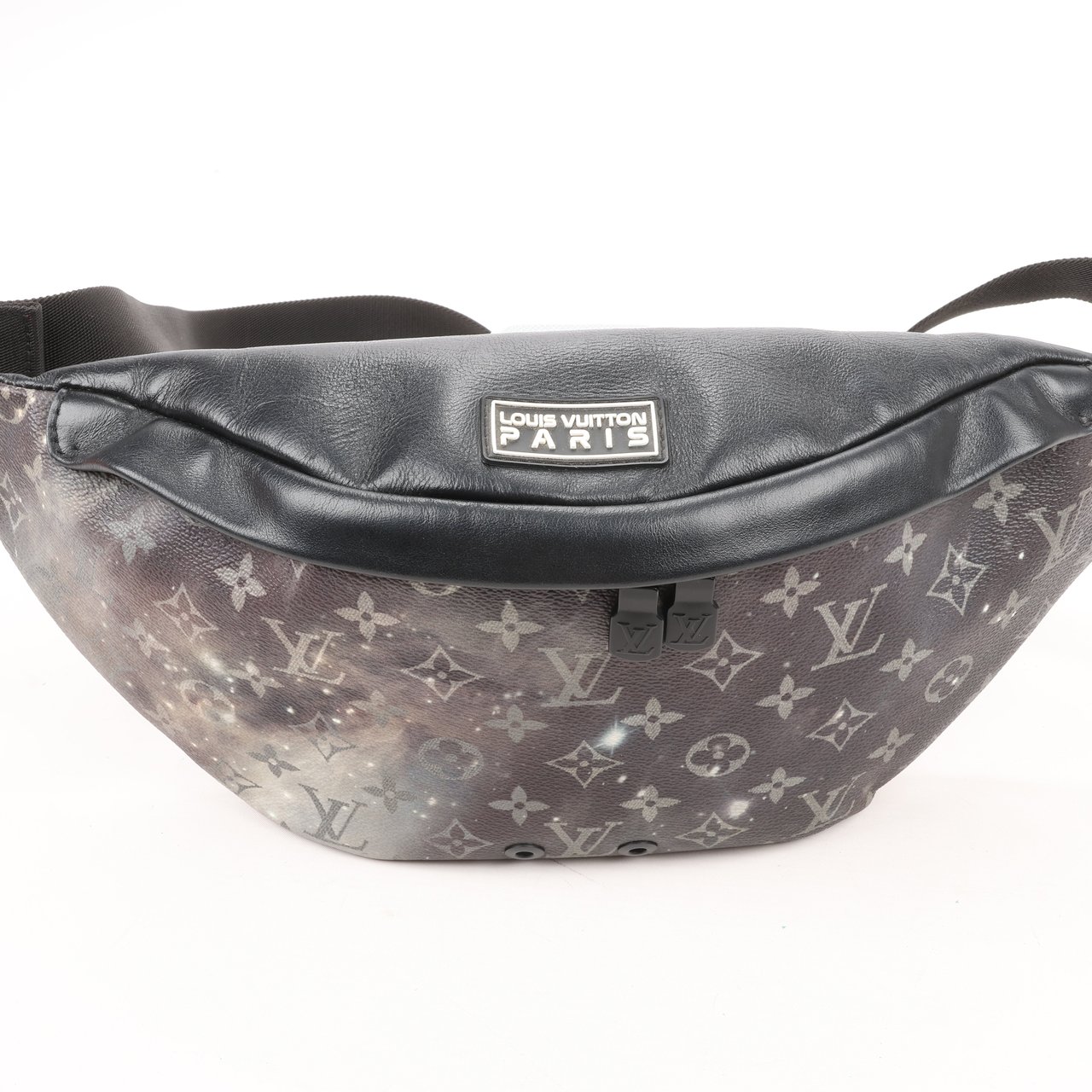 Louis Vuitton Louis Vuitton Monogram Canvas Galaxy Discovery Bumbag Crossbody Bag M44444 Grijs