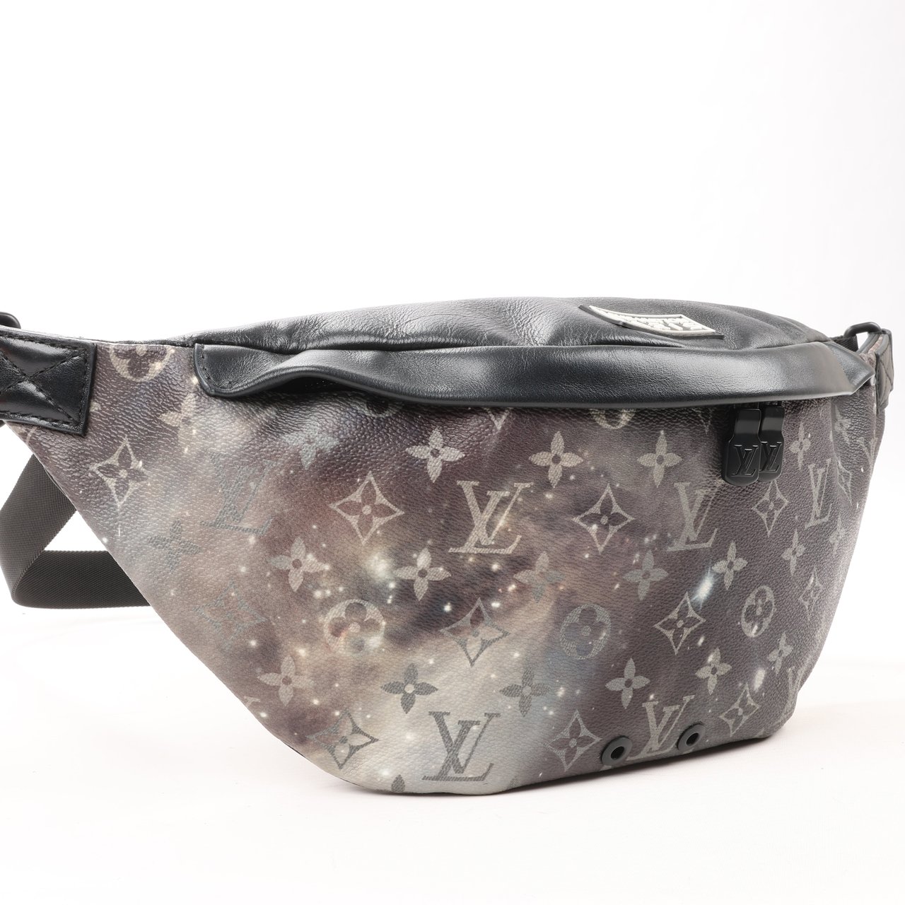 Louis Vuitton Louis Vuitton Monogram Canvas Galaxy Discovery Bumbag Crossbody Bag M44444 Grijs