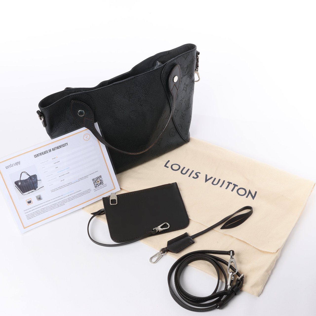 Louis Vuitton Louis Vuitton Hina Monogram Mahina Leather Shoulder Bag in Black M54350 Zwart