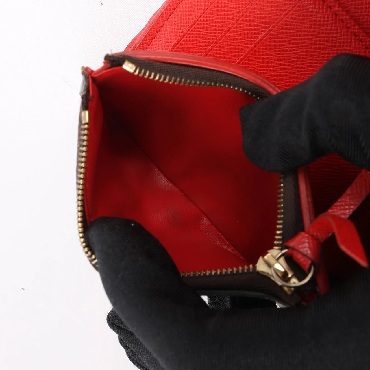 Louis Vuitton Louis Vuitton Monogram Portefeuille Victorine Lovely Bird in Red M67244 Bruin