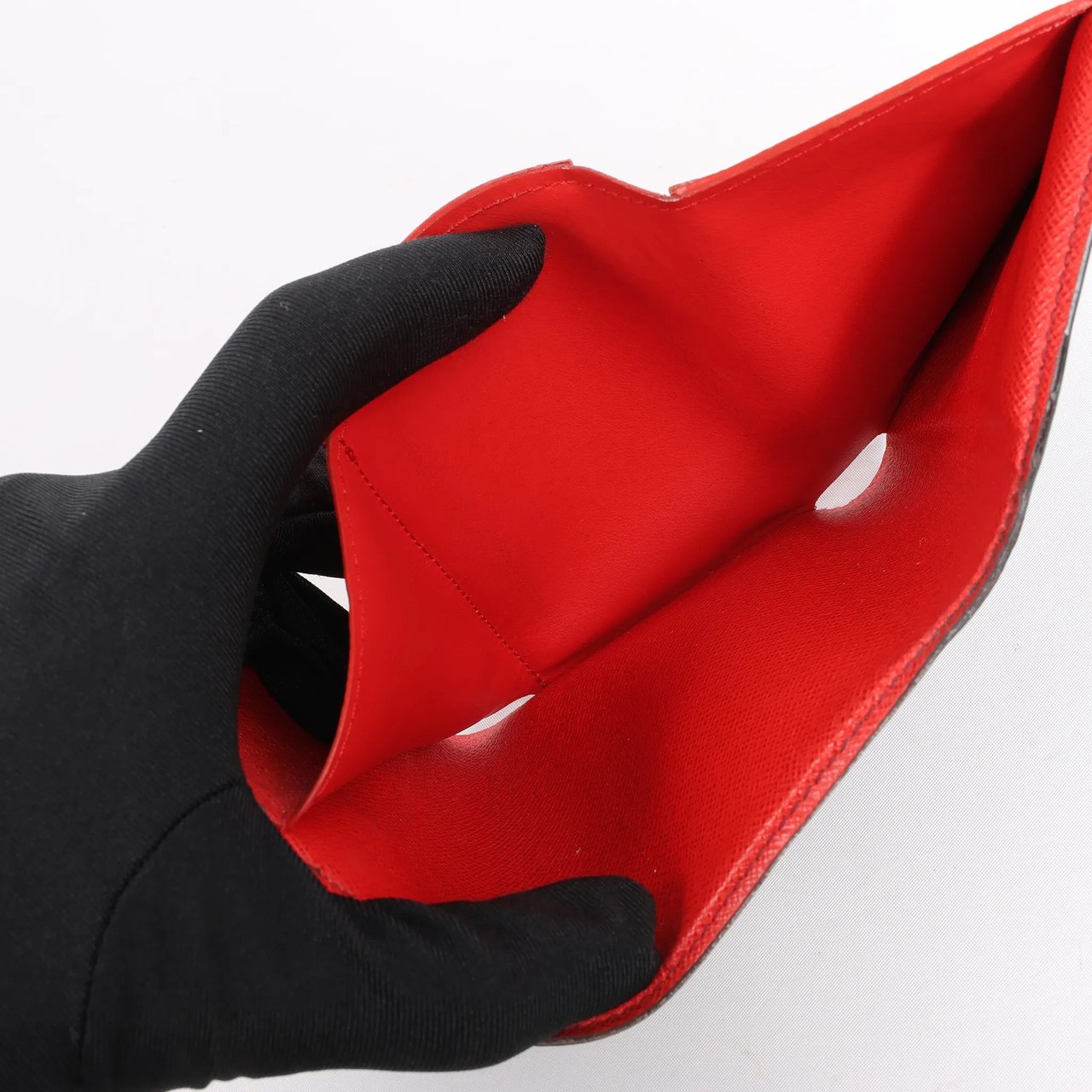 Louis Vuitton Louis Vuitton Monogram Portefeuille Victorine Lovely Bird in Red M67244 Bruin