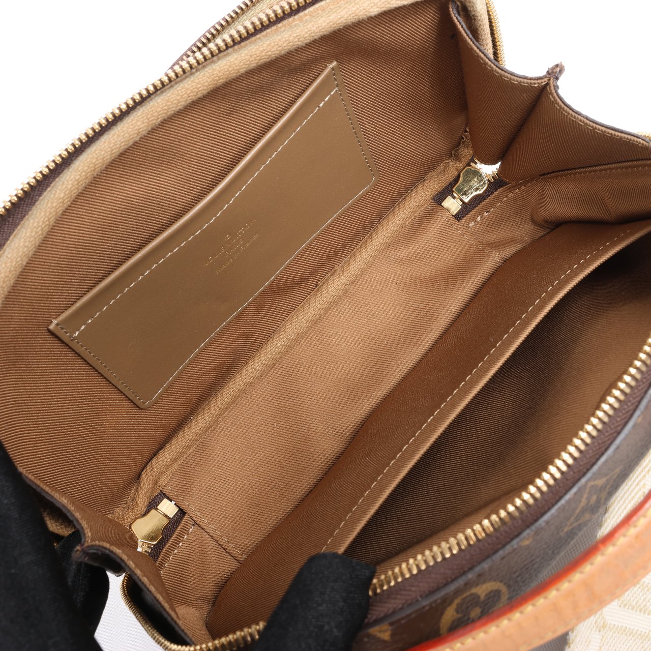 Louis Vuitton Louis Vuitton Monogram Utility Crossbody Bag M80446 Bruin