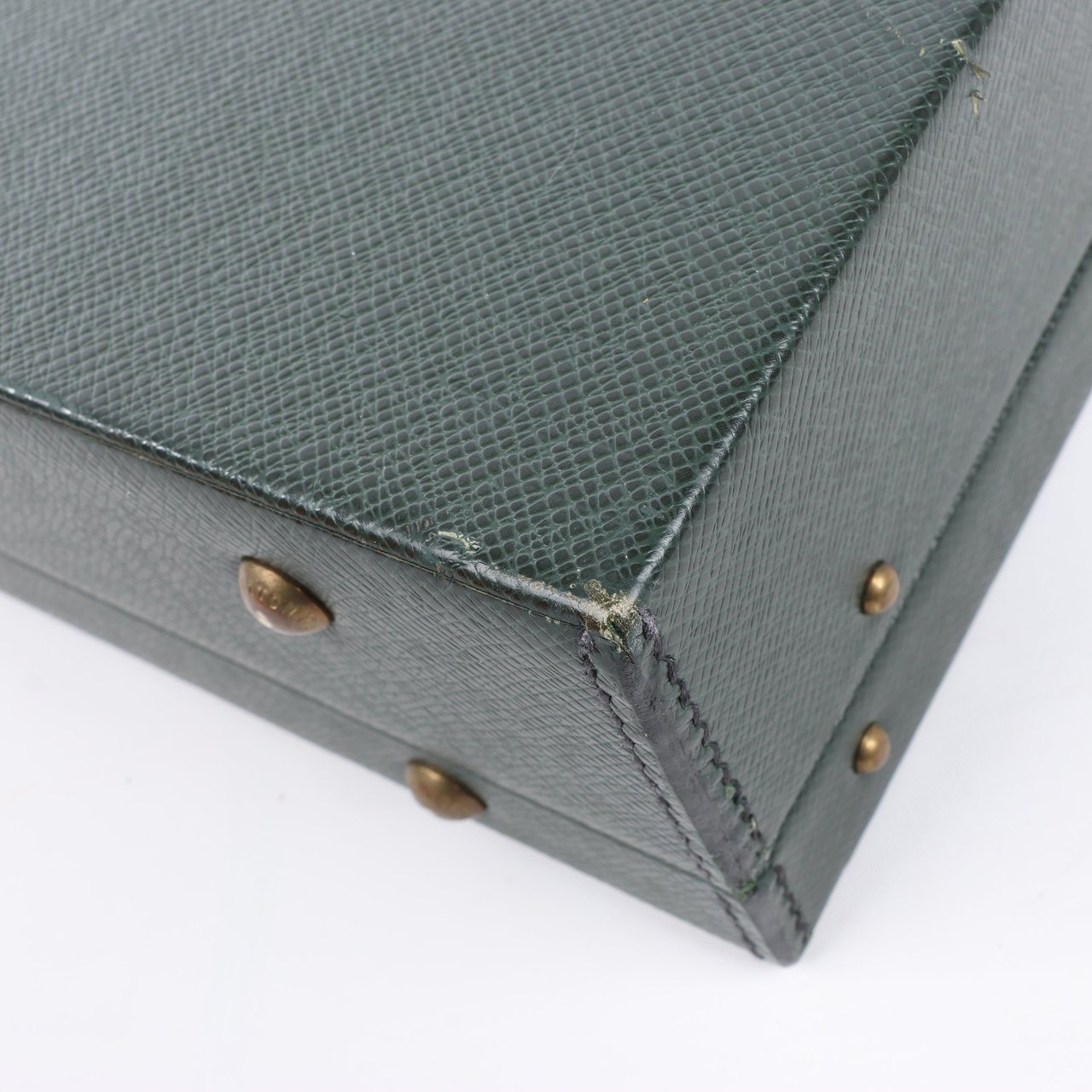 Louis Vuitton Louis Vuitton Taiga Diplomat Travel Bag in Green M30014 Groen