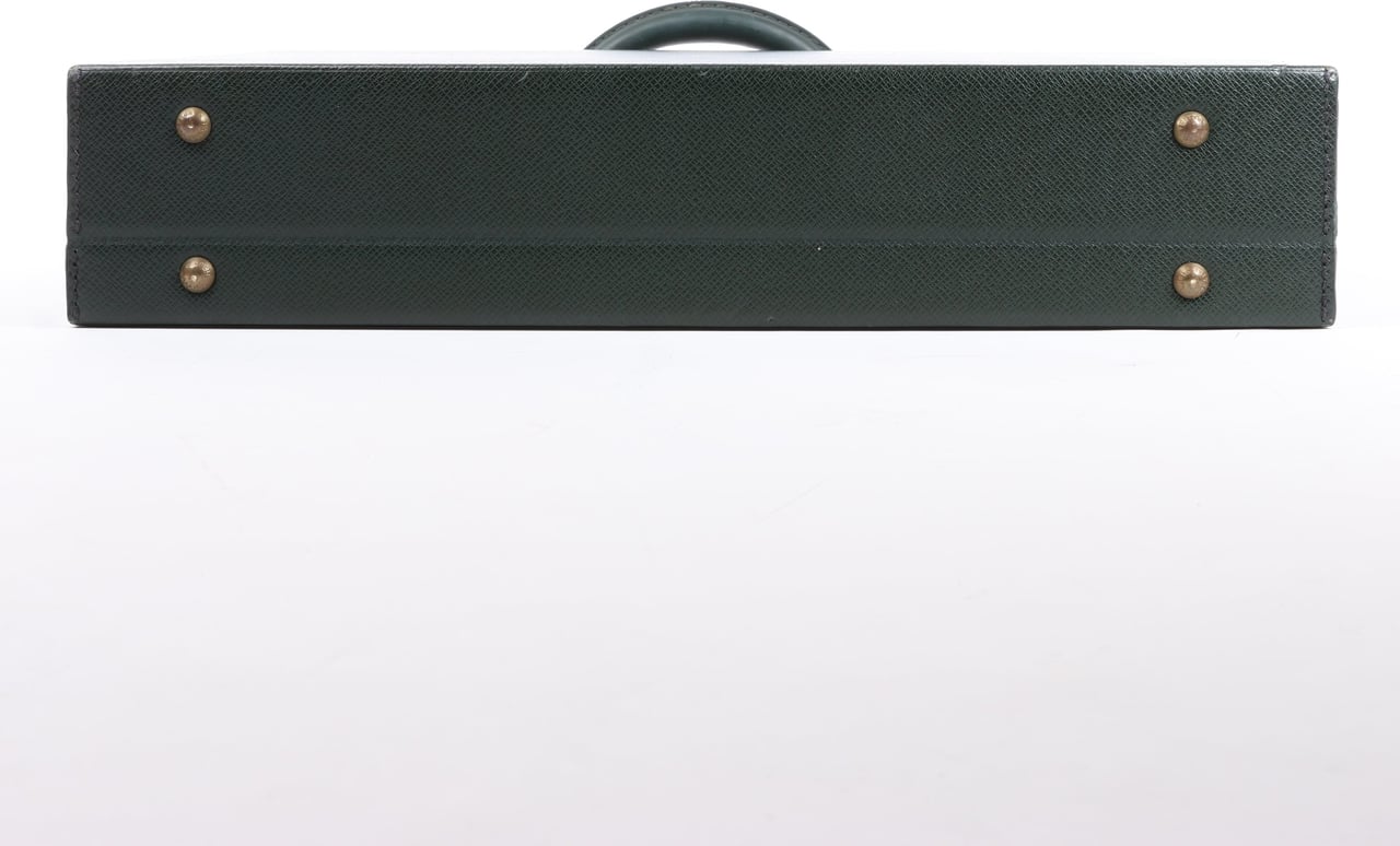 Louis Vuitton Louis Vuitton Taiga Diplomat Travel Bag in Green M30014 Groen