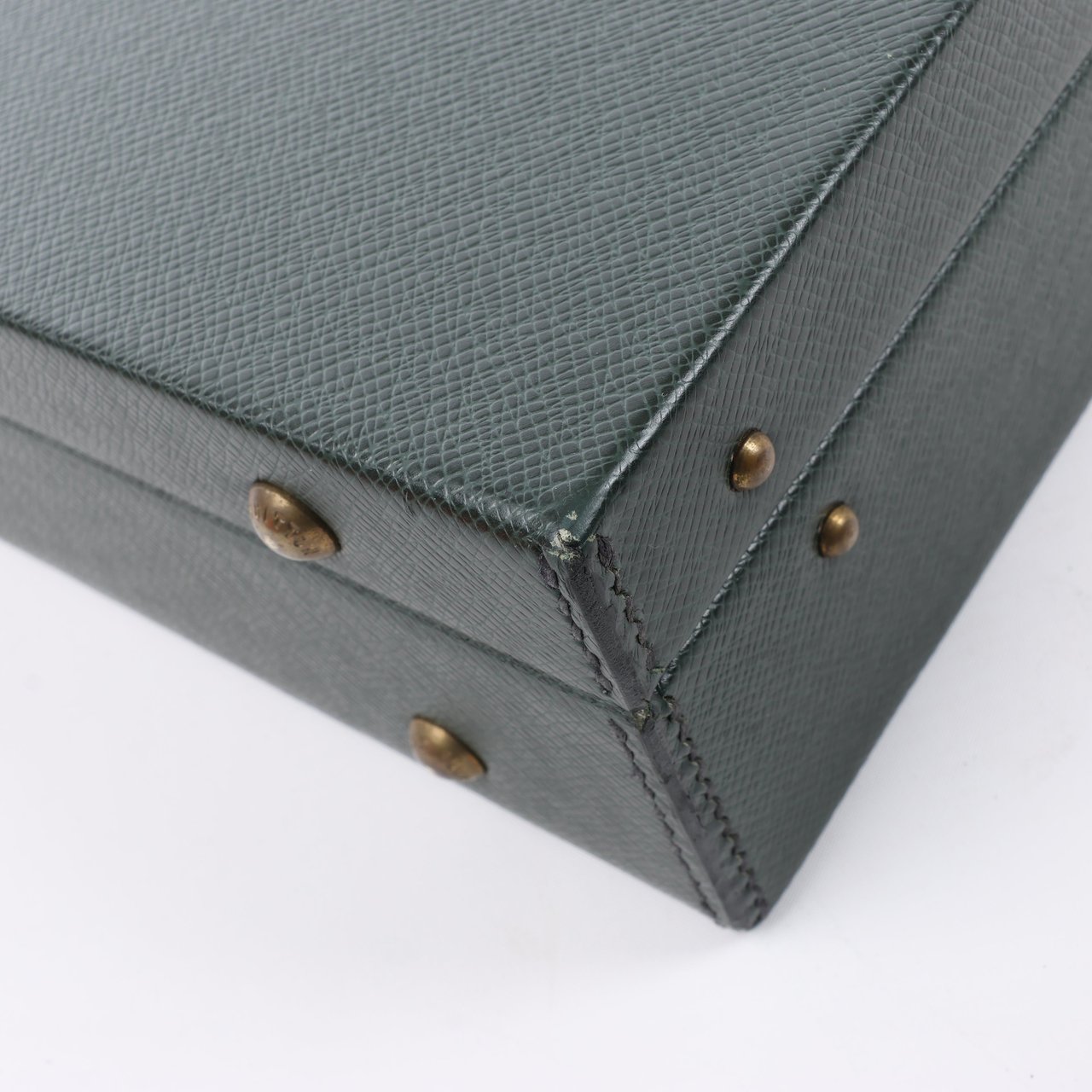 Louis Vuitton Louis Vuitton Taiga Diplomat Travel Bag in Green M30014 Groen