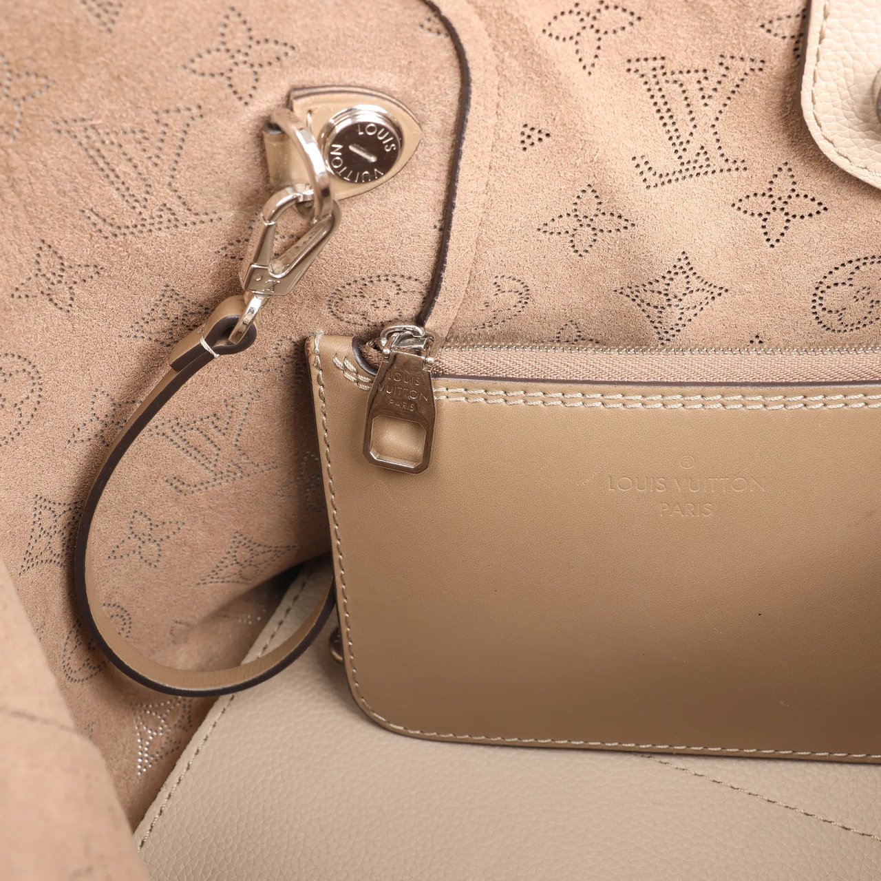 Louis Vuitton Louis Vuitton Hina Monogram Mahina Leather Shoulder Bag in Beige M54351 Beige