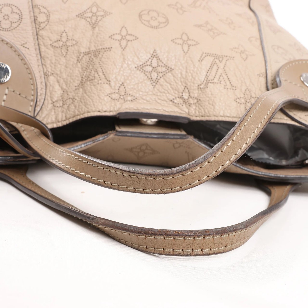 Louis Vuitton Louis Vuitton Hina Monogram Mahina Leather Shoulder Bag in Beige M54351 Beige