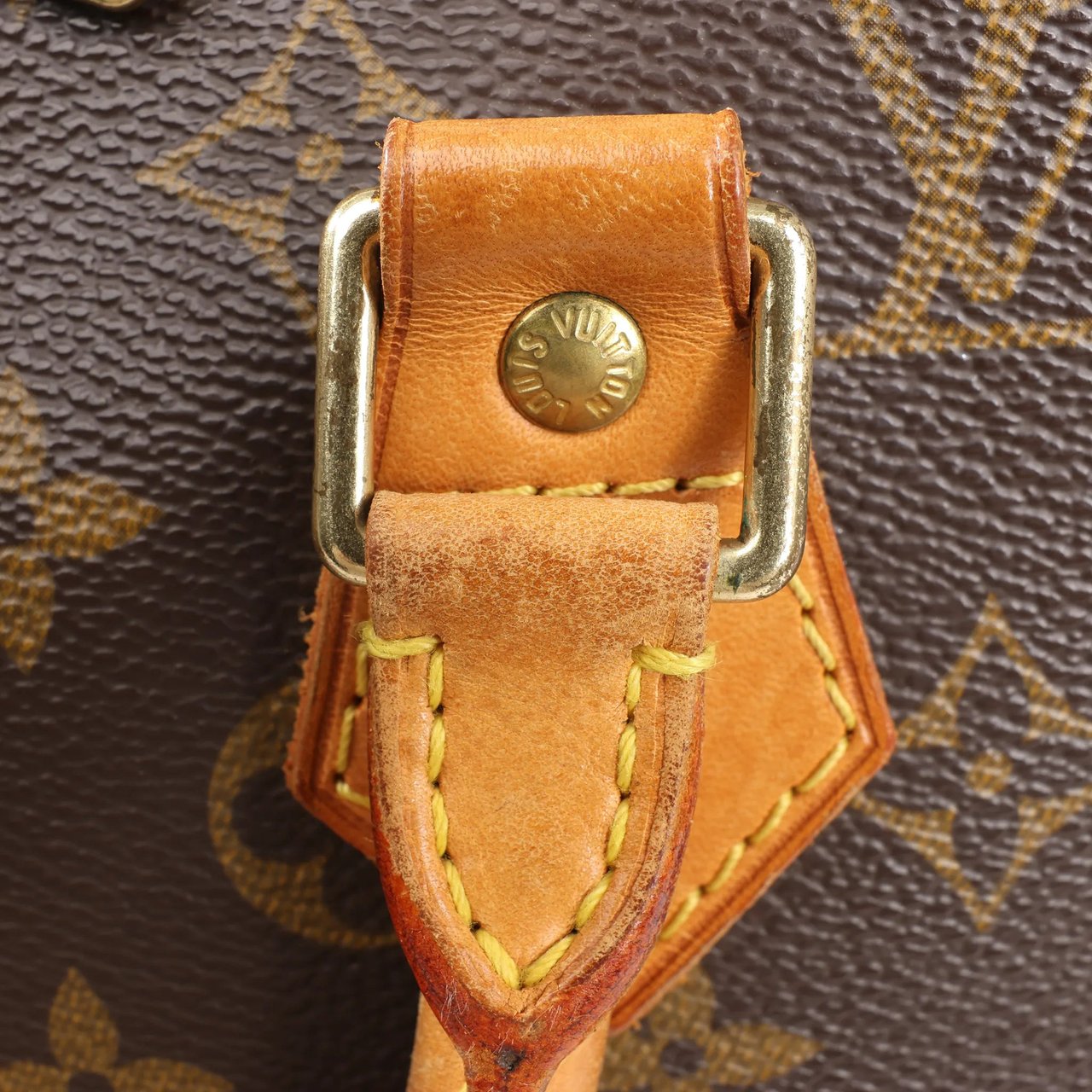 Louis Vuitton Louis Vuitton Monogram Canvas Alma PM Handbag in Brown M51130 Bruin