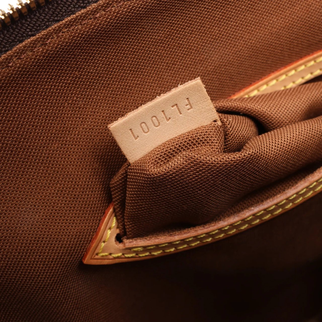 Louis Vuitton Louis Vuitton Monogram Canvas Alma PM Handbag in Brown M51130 Bruin