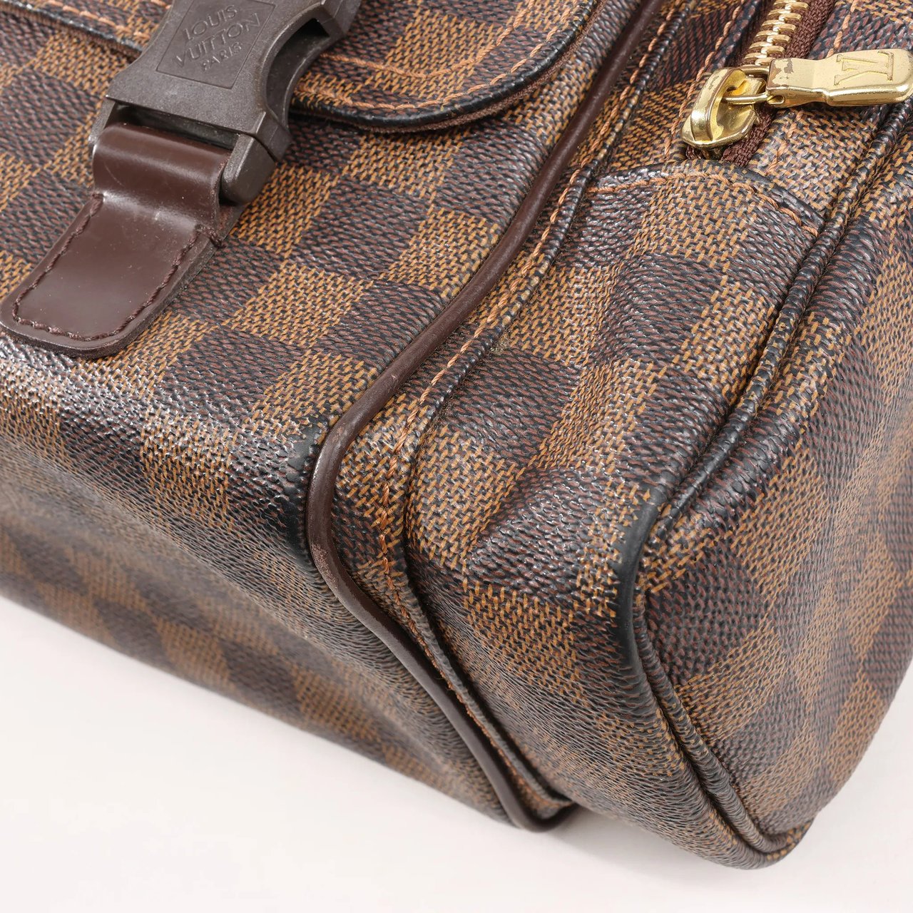 Louis Vuitton Louis Vuitton Damier Ebene Reporter Melville Crossbody Bag in Brown N51126 Bruin