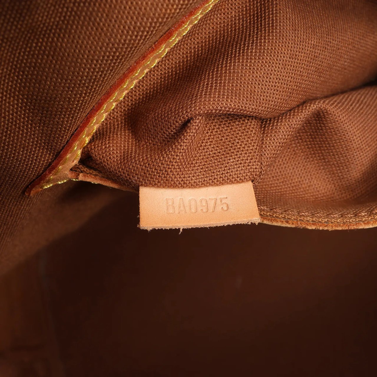 Louis Vuitton Louis Vuitton Monogram Canvas Alma PM Handbag in Brown M51130 Bruin