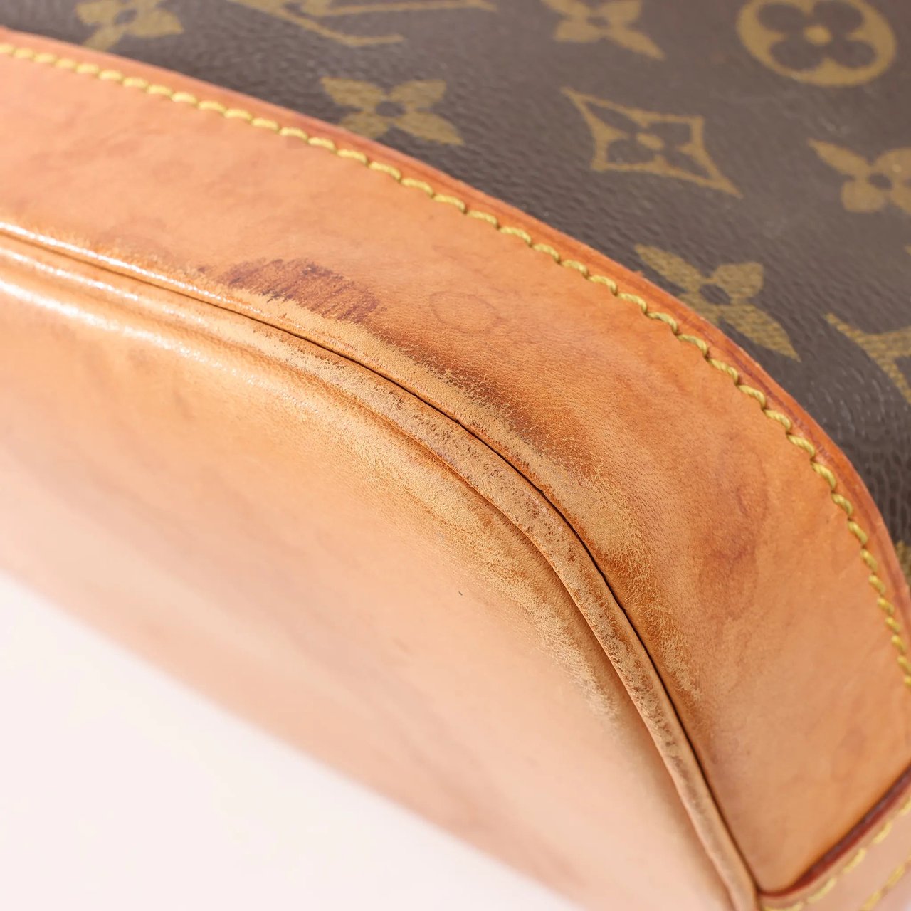 Louis Vuitton Louis Vuitton Monogram Canvas Alma PM Handbag in Brown M51130 Bruin