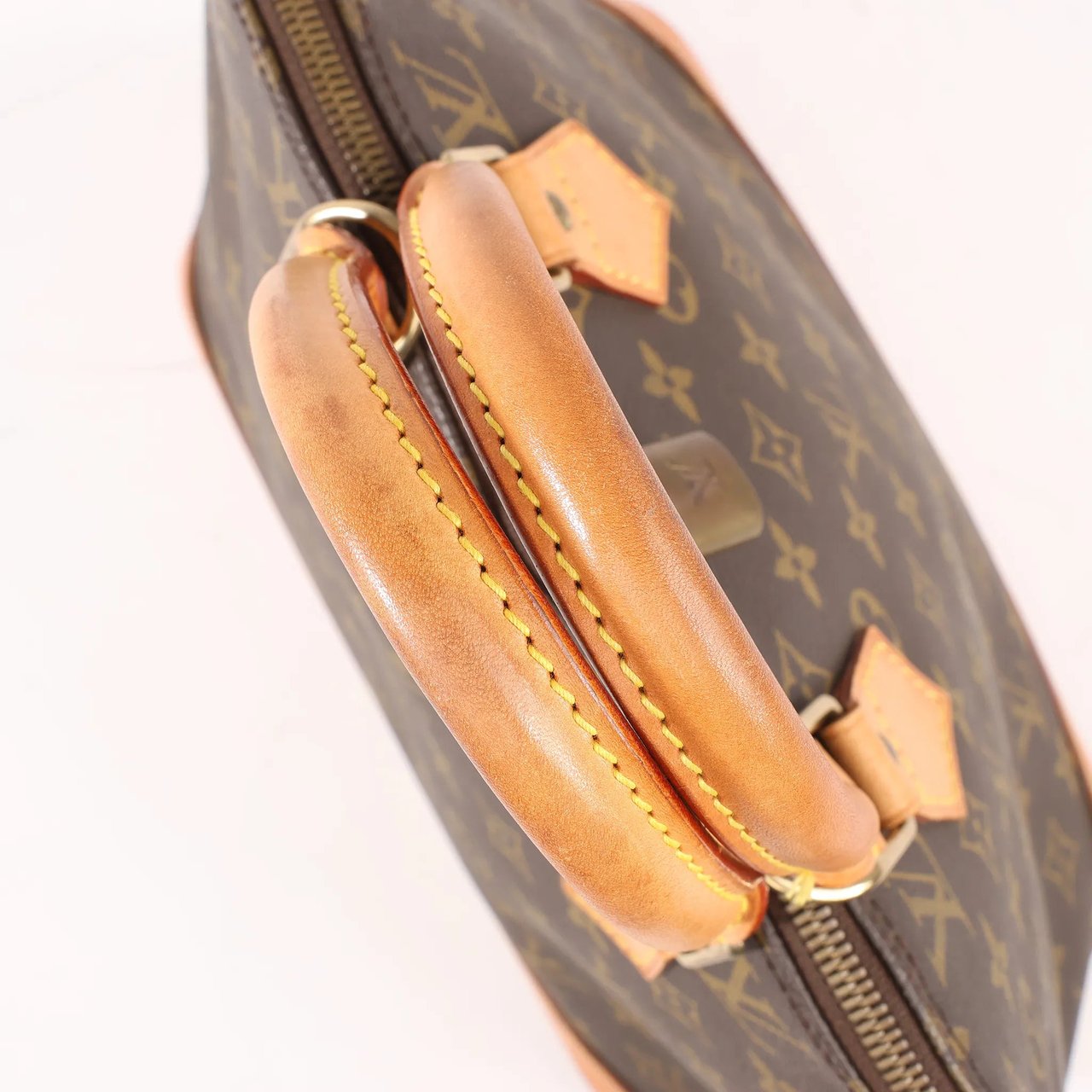 Louis Vuitton Louis Vuitton Monogram Canvas Alma PM Handbag in Brown M51130 Bruin