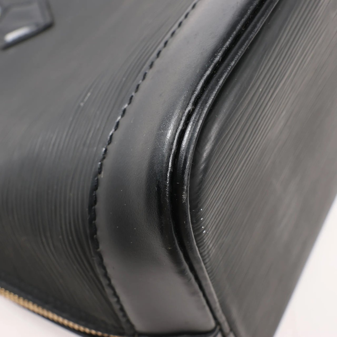 Louis Vuitton Louis Vuitton Epi Leather Alma PM Handbag in Black M52142 Zwart