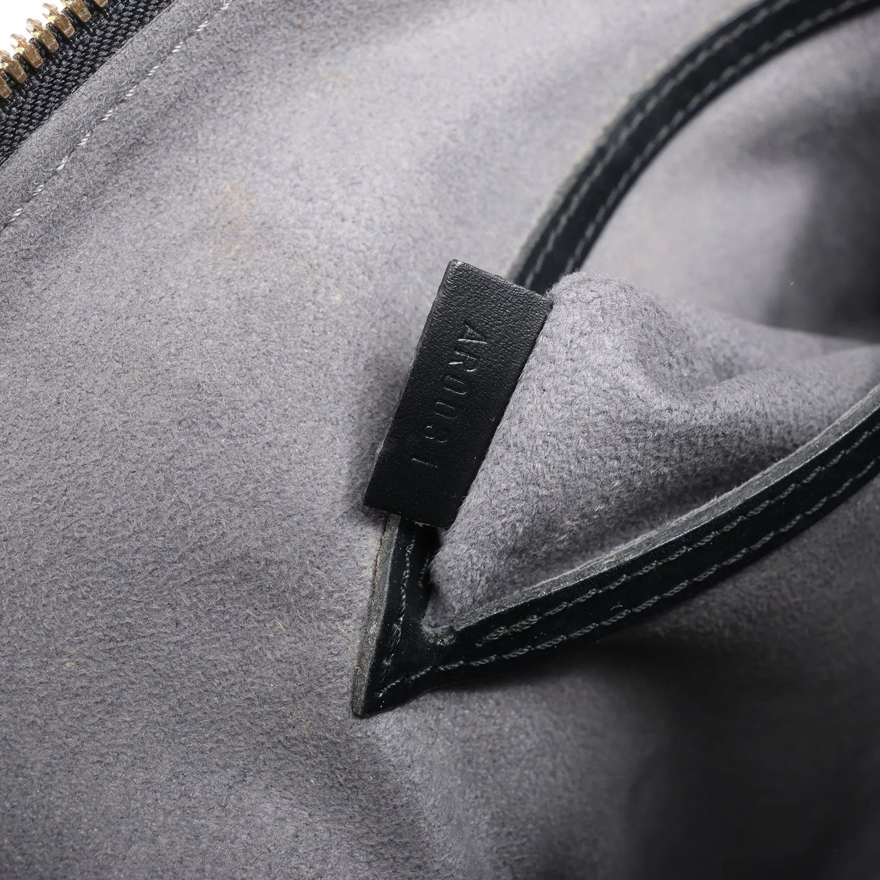 Louis Vuitton Louis Vuitton Epi Leather Alma PM Handbag in Black M52142 Zwart