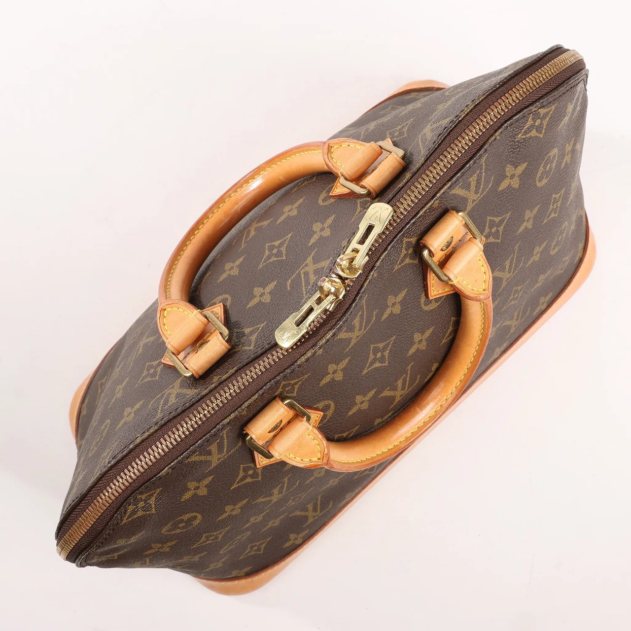 Louis Vuitton Louis Vuitton Monogram Canvas Alma PM Handbag in Brown M51130 Bruin