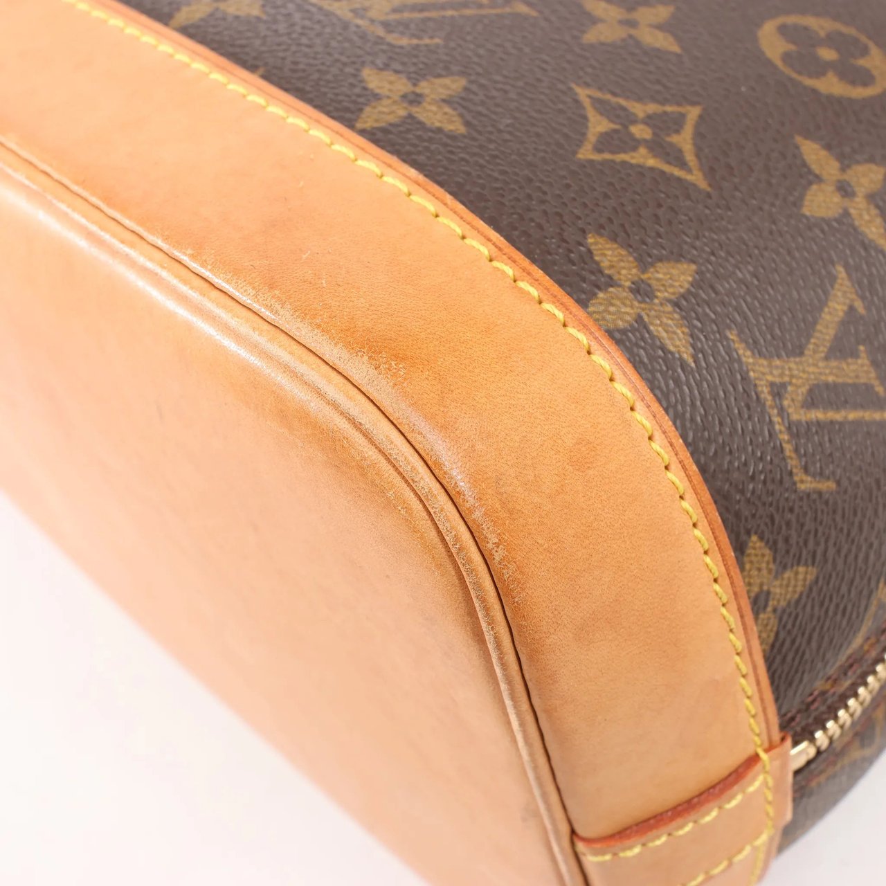 Louis Vuitton Louis Vuitton Monogram Canvas Alma PM Handbag in Brown M51130 Bruin