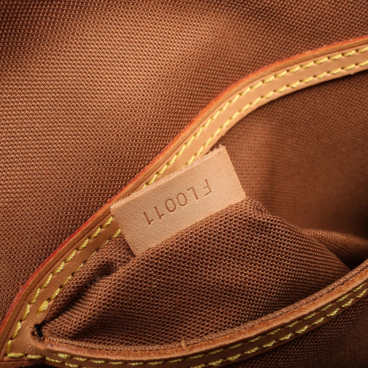 Louis Vuitton Louis Vuitton Monogram Canvas Alma PM Handbag in Brown M51130 Bruin