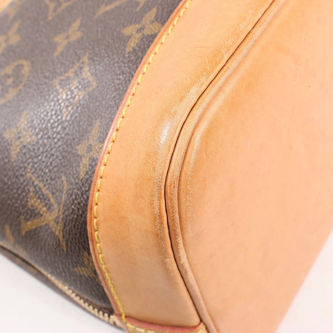 Louis Vuitton Louis Vuitton Monogram Canvas Alma PM Handbag in Brown M51130 Bruin