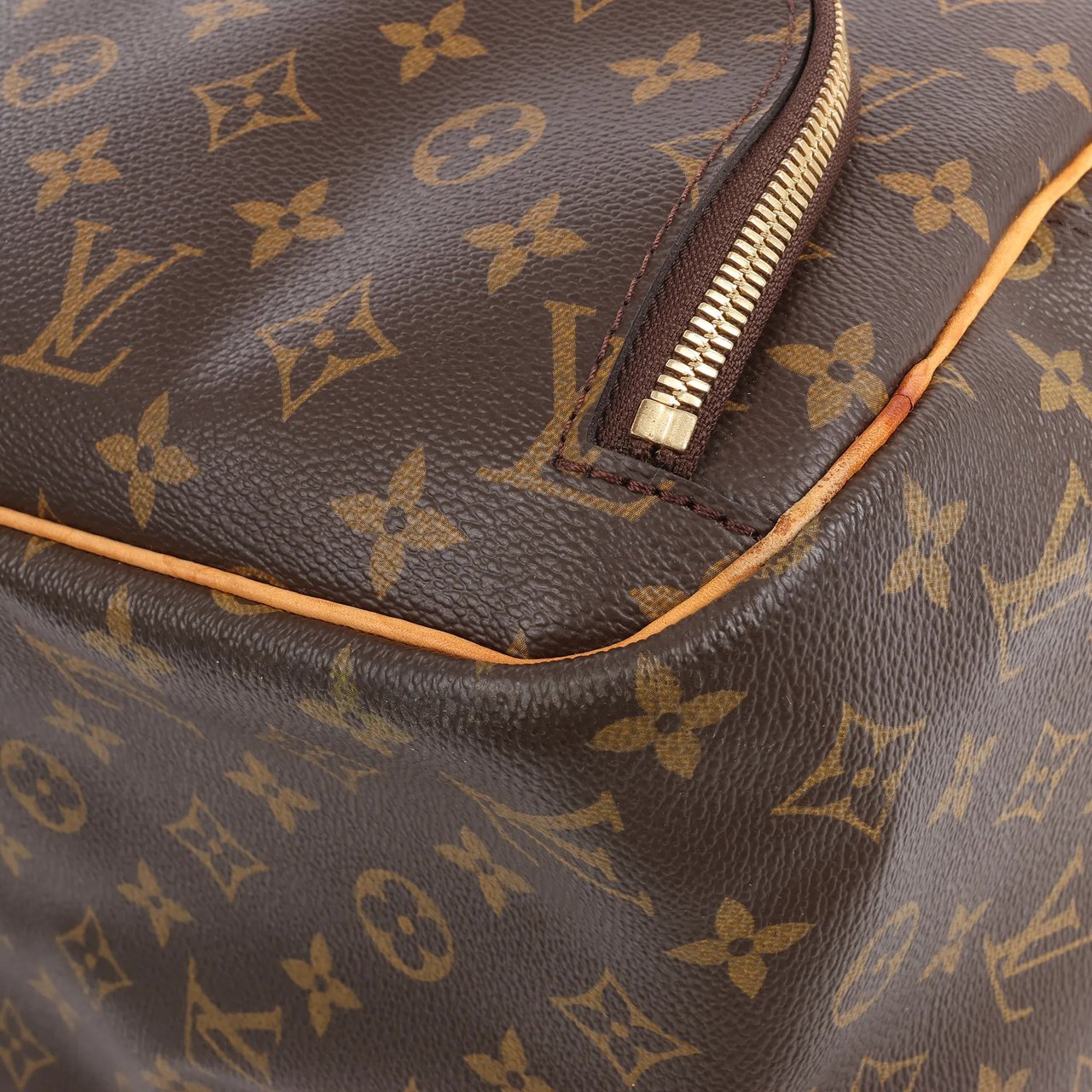 Louis Vuitton Louis Vuitton Monogram Canvas Evasion Weekend Handbag M41443 Bruin