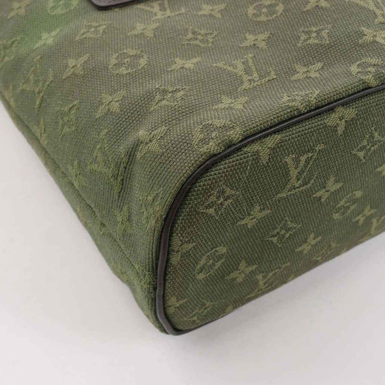 Louis Vuitton Louis Vuitton Monogram Luceille PM Handbag in Khaki M92682 Divers