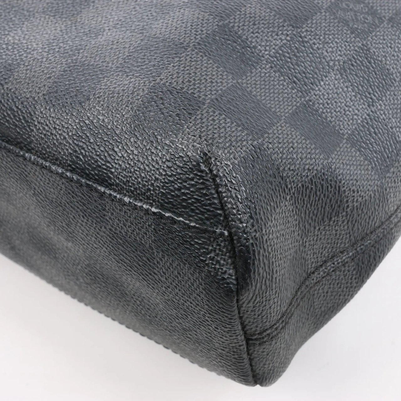 Louis Vuitton Louis Vuitton Damier Graphite Mick MM Shoulder Bag N41106 Zwart
