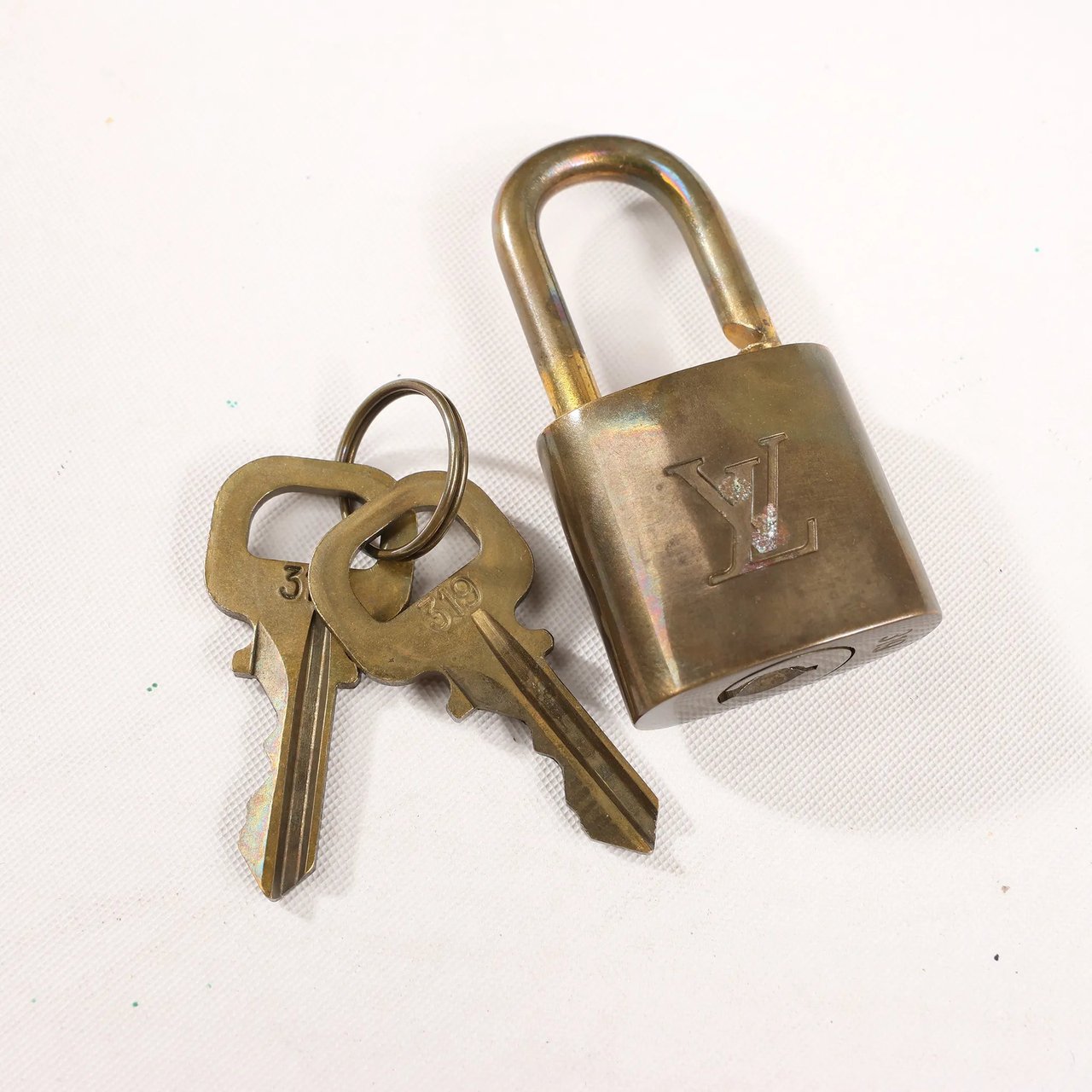 Louis Vuitton Louis Vuitton Monogram Canvas Ellipse Shoulder Bag in Brown M51128 Bruin