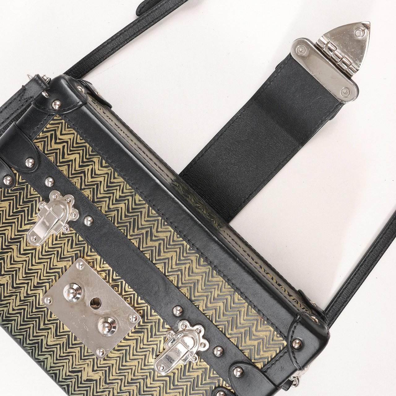 Louis Vuitton Louis Vuitton Petite Mull Epi Leather Shoulder Bag in Gold x Black M51928 Divers