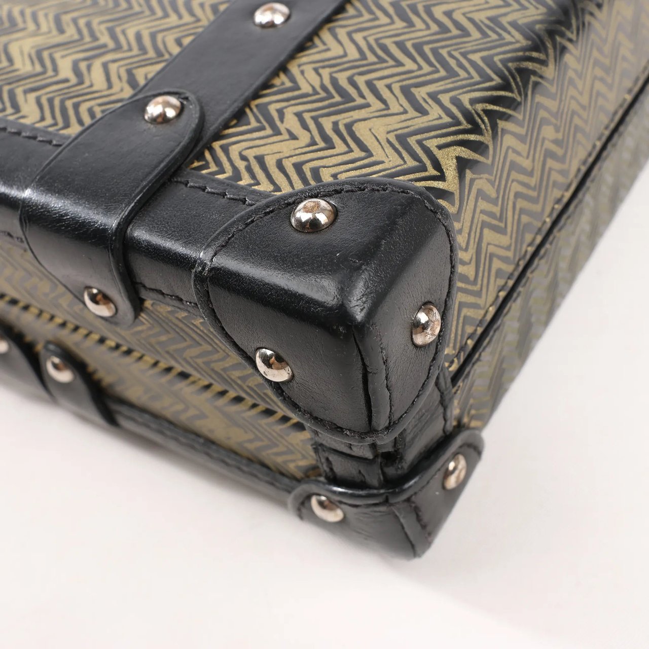 Louis Vuitton Louis Vuitton Petite Mull Epi Leather Shoulder Bag in Gold x Black M51928 Divers