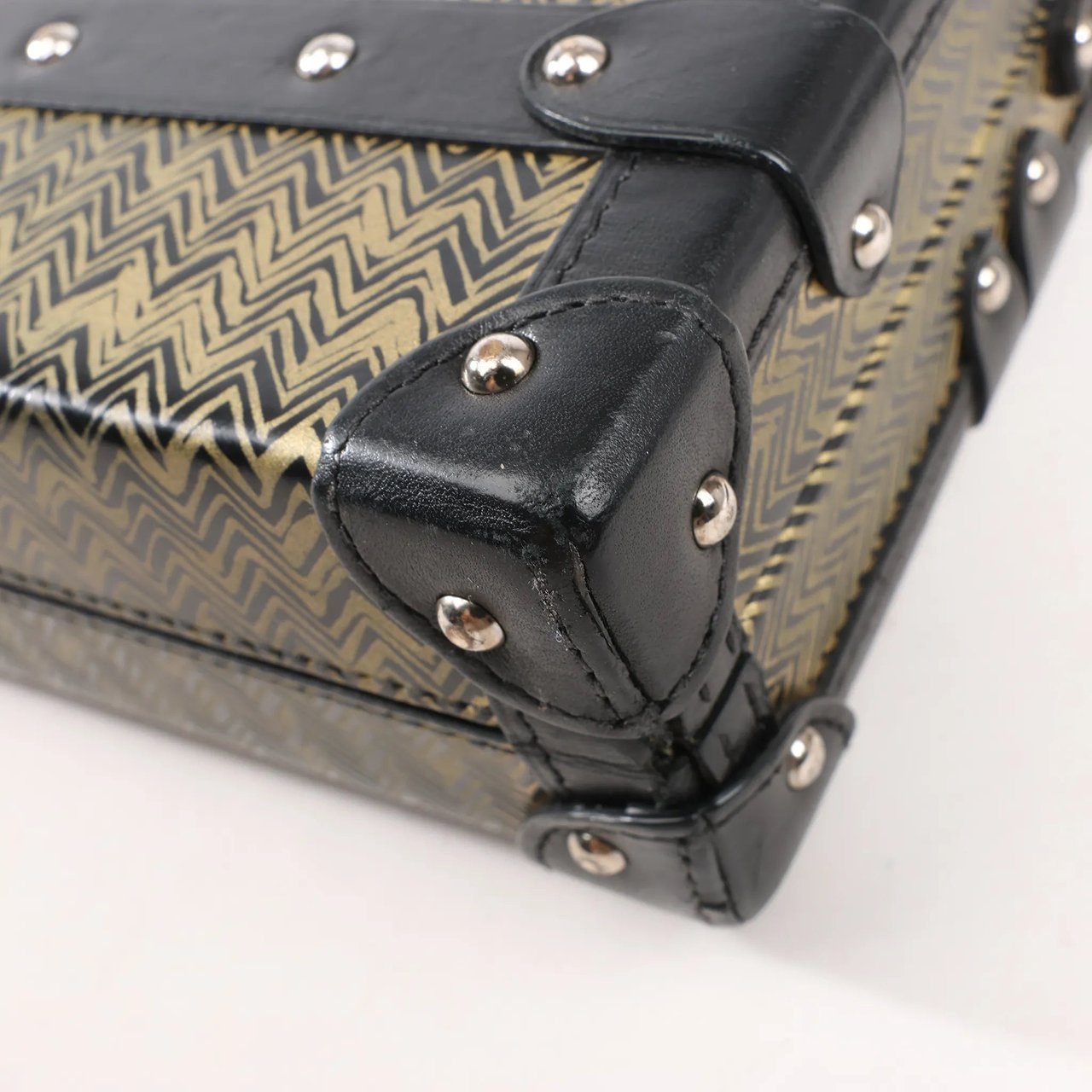 Louis Vuitton Louis Vuitton Petite Mull Epi Leather Shoulder Bag in Gold x Black M51928 Divers