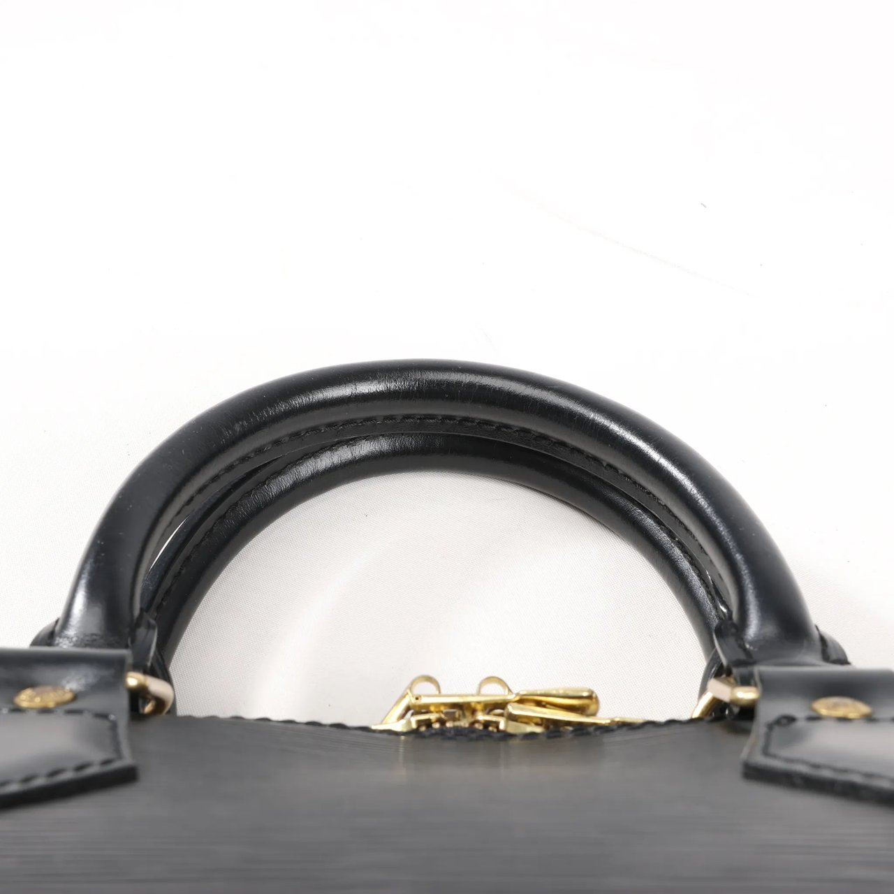 Louis Vuitton Louis Vuitton Epi Leather Alma PM Handbag in Black M52142 Zwart