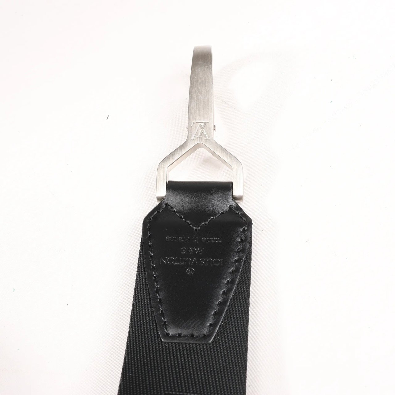 Louis Vuitton Louis Vuitton Taiga Leather Kendall PM Travel bag in Black M30122 Zwart