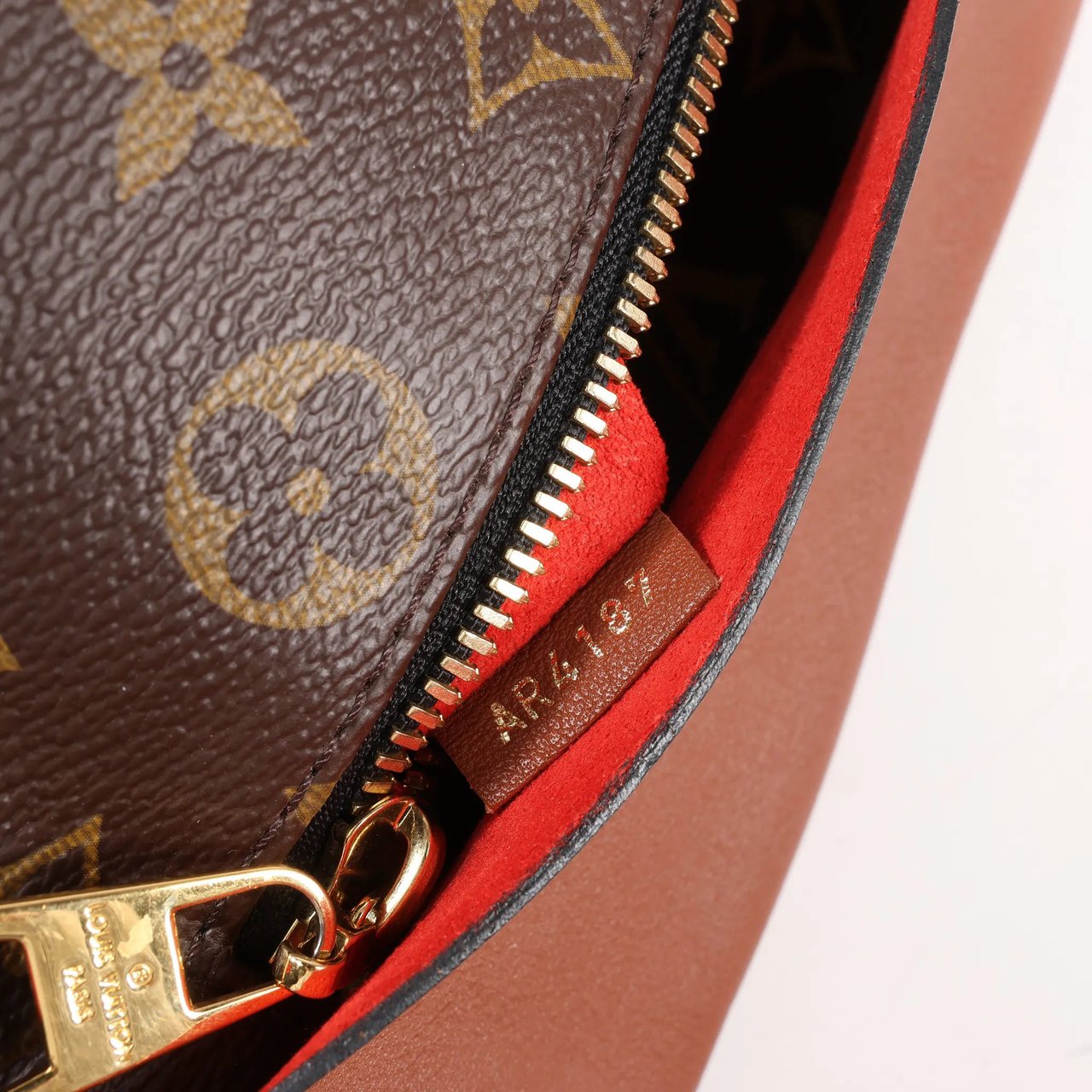 Louis Vuitton Louis Vuitton Monogram Tuileries Besace 2Way Handbag in Brown x Red M43157 Divers