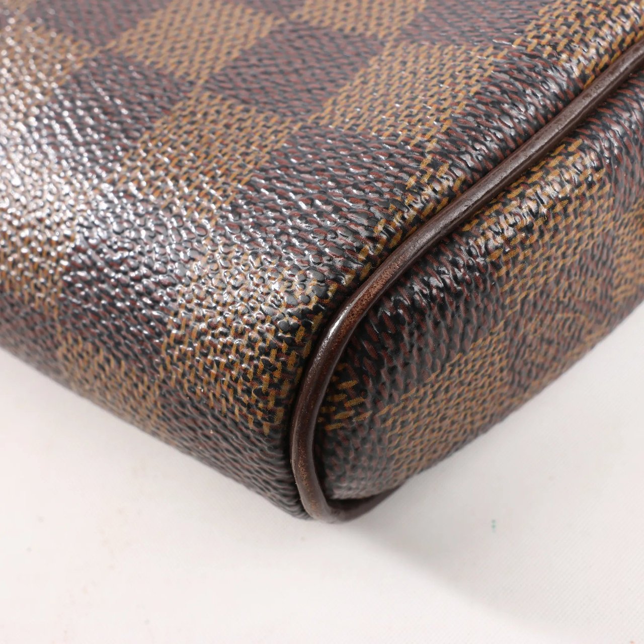 Louis Vuitton Louis Vuitton Damier Ebene Ipanema Pochette Crossbody Bag in Brown N51296 Bruin