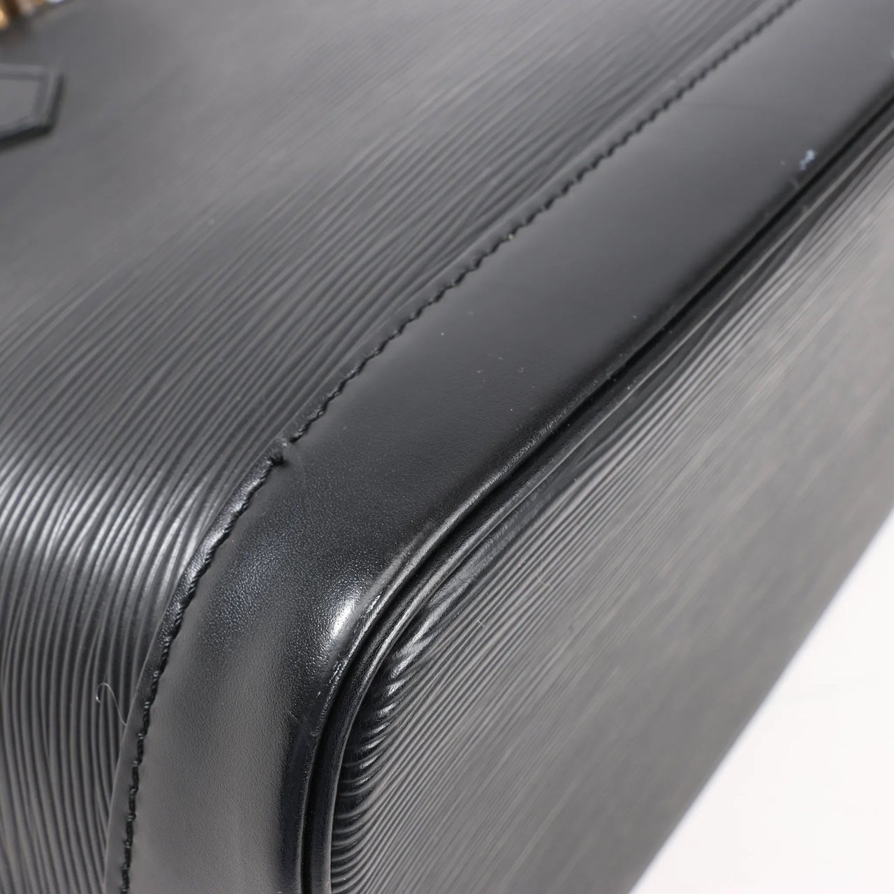 Louis Vuitton Louis Vuitton Epi Leather Alma PM Handbag in Black M52142 Zwart