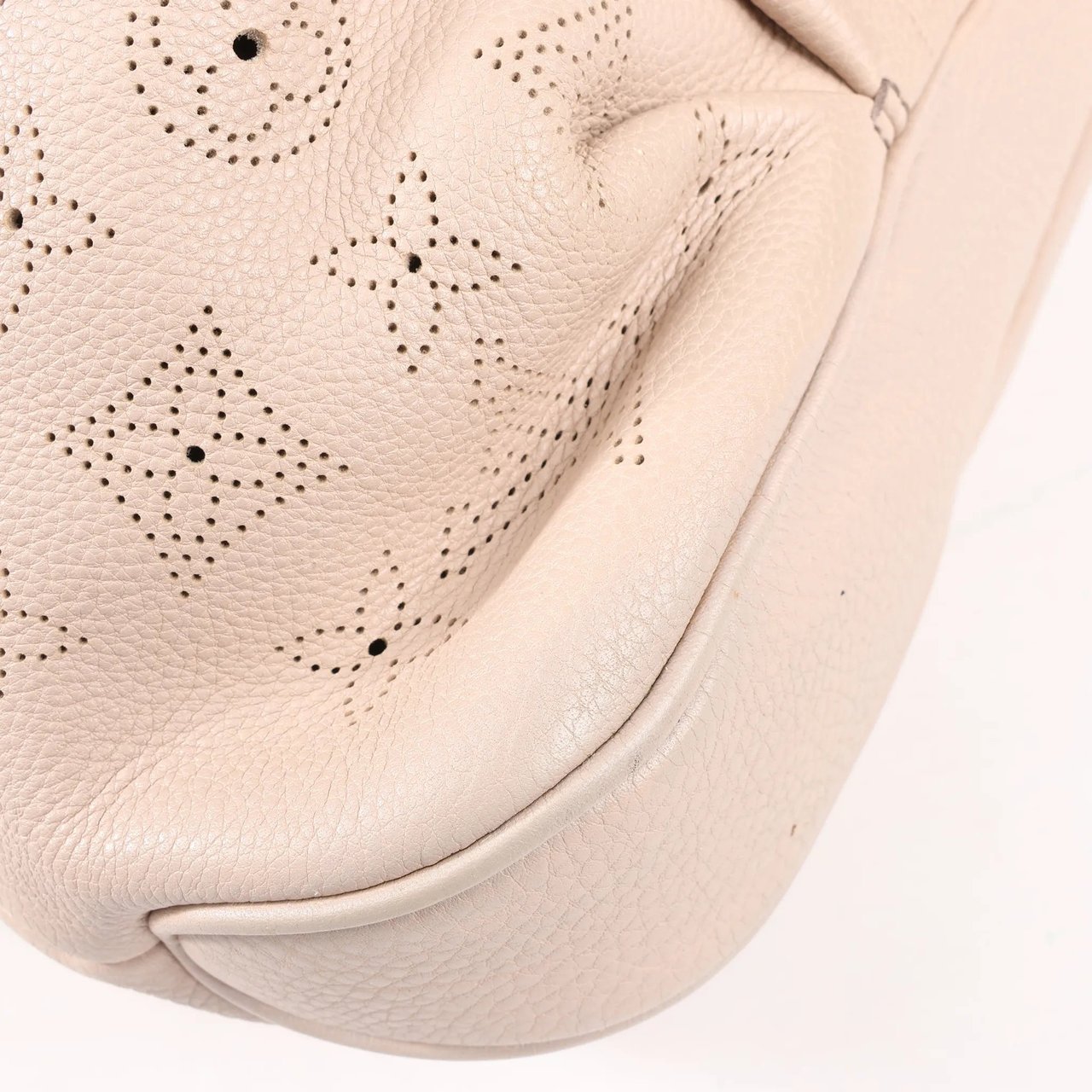 Louis Vuitton Louis Vuitton Selene MM Monogram Mahina Leather Shoulder Bag in Beige M97141 Beige