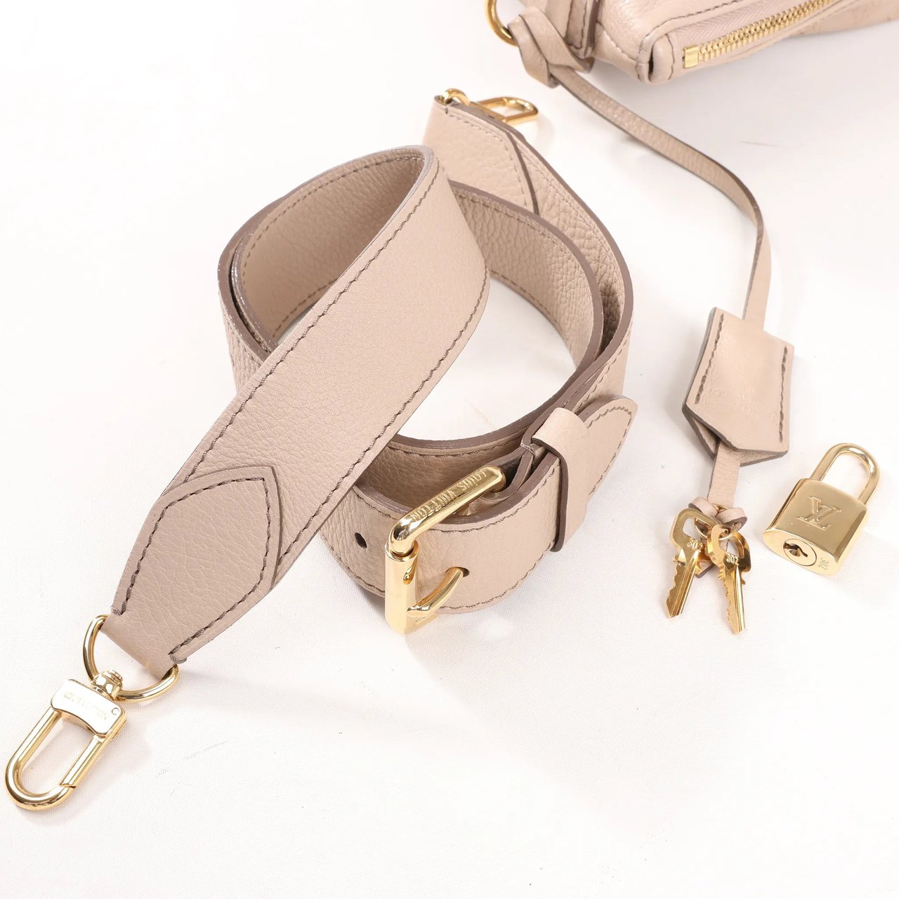 Louis Vuitton Louis Vuitton Selene MM Monogram Mahina Leather Shoulder Bag in Beige M97141 Beige